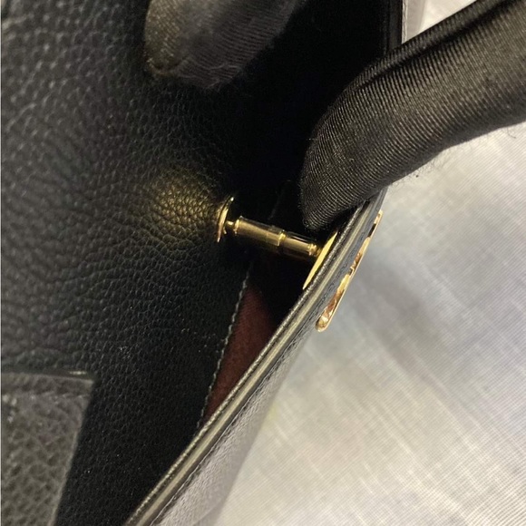 Chanel Executive Neo Grained Mini - Picture 3 of 17